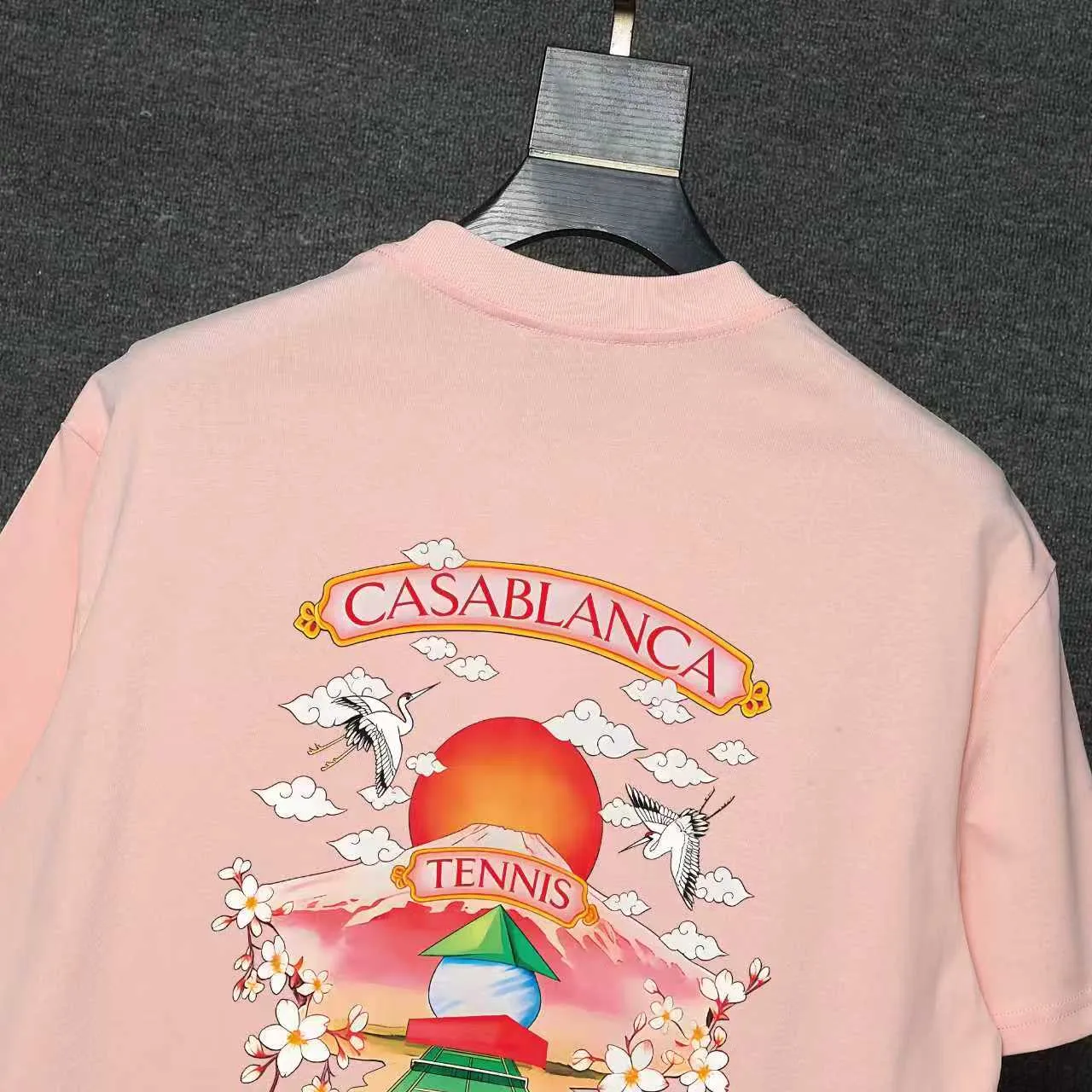 26ss CASABLANCA original printing process short-sleeved T-shirt original development using high-density double yarn pure cotton fabric upper body soft and comfortable color Black White Dark Green color Orange Pink Blue Royal Blue color cigarette powder 8 colors Sizes S M L XL